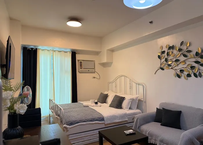 Staycation In 8 Adriatico 公寓式飯店 *